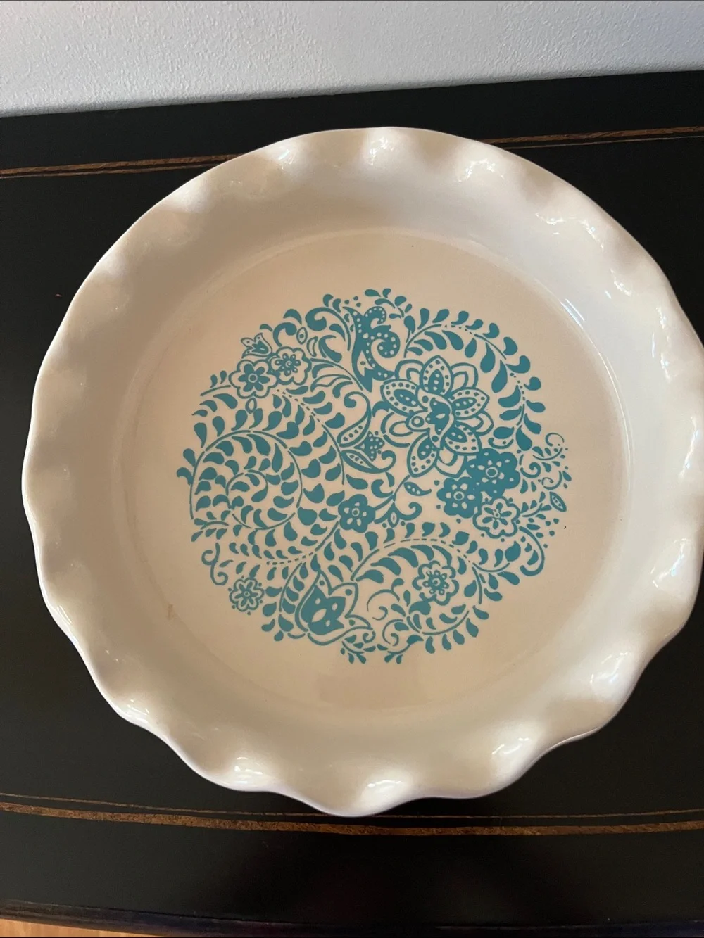 The Pioneer Woman Blue Floral Ruffled stoneware Ceramic 9 inch Pie Dish